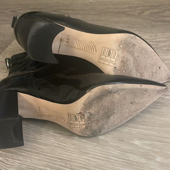 PAIGE BOOTIES SIZE 8.5 - Picture 7 of 7